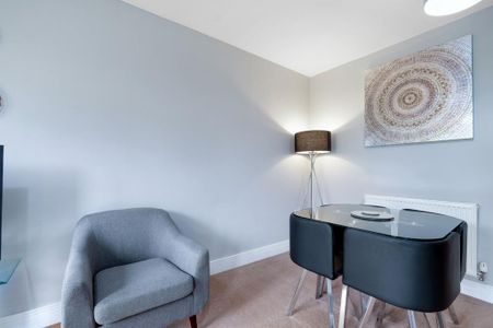 5 bedroom apartment to rent - Photo 2