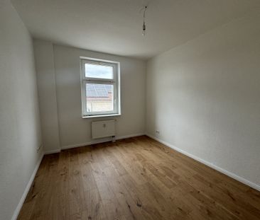 Sofort verfügbar: Etagenwohnung mit Balkon - Photo 1