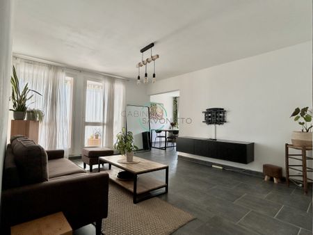 Location Appartement 3 pièces 75m² MARSEILLE 10ème - Photo 2