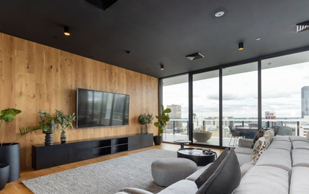 New Urban Haven! - Photo 2