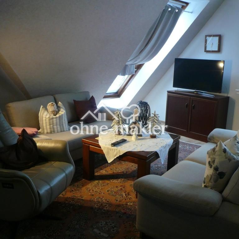 Schöne helle 2-Zimmer Wohnung im DG - Photo 1