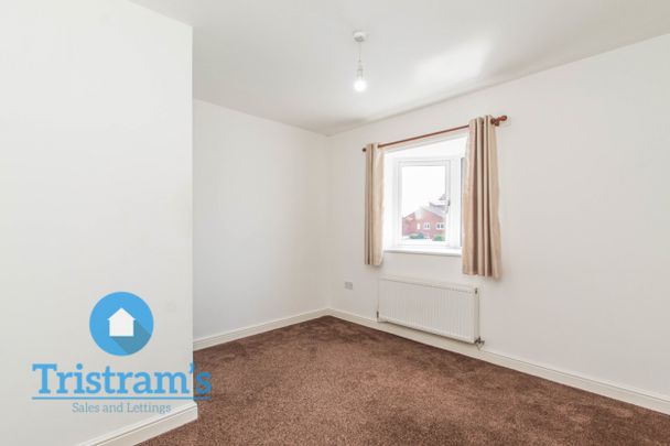 2 bed Flat for Rent - Photo 1