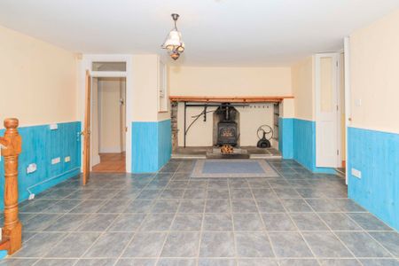 Araglin House, Farnane, Cappamore, Co. Limerick, V94 C8KV - Photo 2