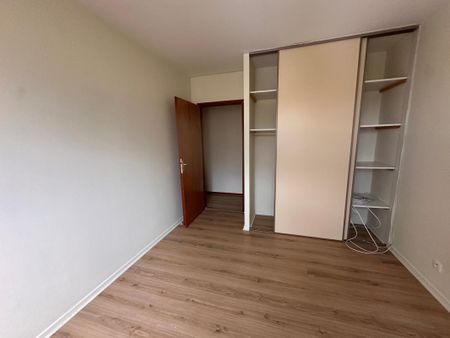 Location Maison 4 pièces 102m² NEGREPELISSE 82800 - Photo 4