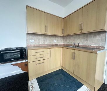 1 bedroom flat to rent - Photo 6