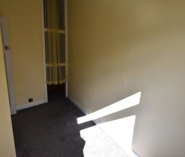 Heaton Road, Lostock, Bolton - Photo 1