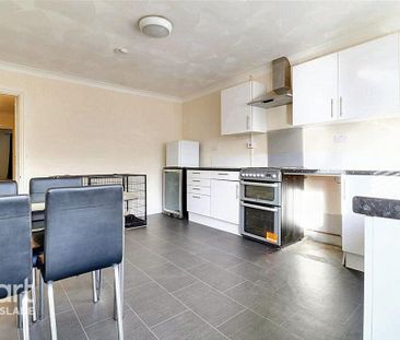 2 bedroom semi-detached house to rent - Photo 1