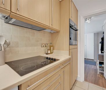 Onslow Gardens, London, SW7 flat to rent - Photo 6
