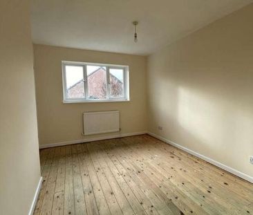 Badgers Way, Sturminster Newton, DT10 - Photo 3