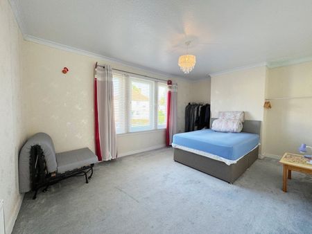 3 Bed Terraced House, Menzies Drive, G21 - Photo 2