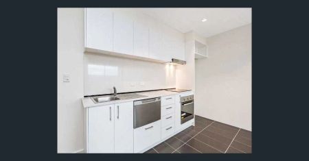 “2 Bedroom Apartment in Prime Location!” - Photo 4