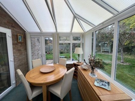 Gaye Crescent, Eye - Photo 2