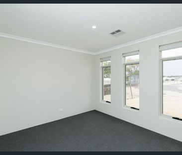 19 Relaxation Loop, Yanchep, WA 6035 - Photo 3