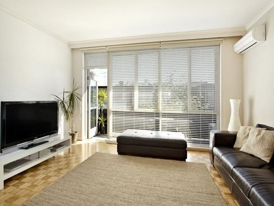 8/133 Brighton Road, Elwood, VIC, 3184 - Photo 1