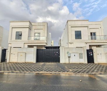 Spacious 5 BR Villa in Al Zaheya Gardens - Photo 3