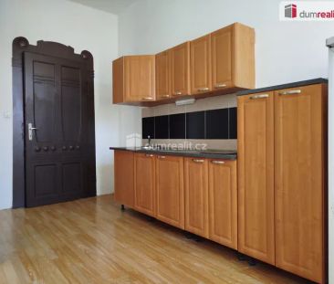 Pronájem bytu 1+1 v Karlových Varech, Javorová - Photo 3