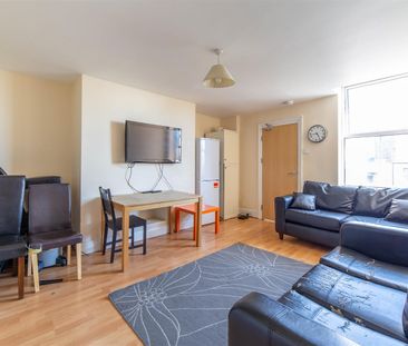 6 bed maisonette to rent in Doncaster Road, Sandyford, NE2 - Photo 1