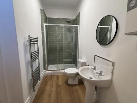 1 bedroom flat to rent - Photo 5
