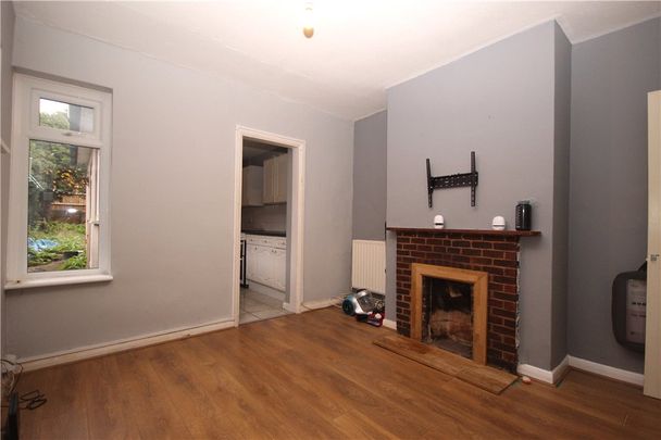 Denzil Road, Guildford, Surrey, GU2 7NG - Photo 1