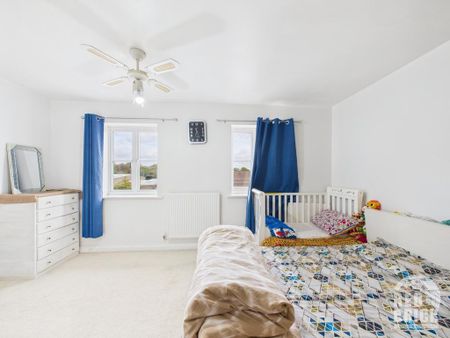 3 bedroom townhouse to rent - Photo 4