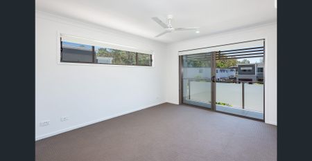 Near-New 4-Bedroom Townhouse for Rent - Calamvale - Photo 5