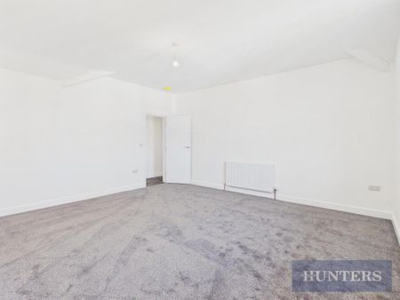 4 bedroom flat to rent - Photo 4