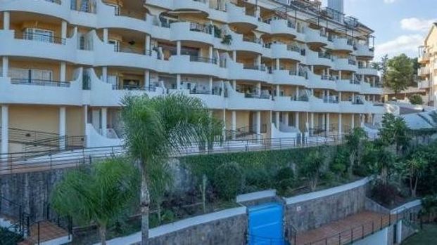 2 bedroom luxury Apartment for rent in Nueva Andalucia, Andalusia - Photo 1