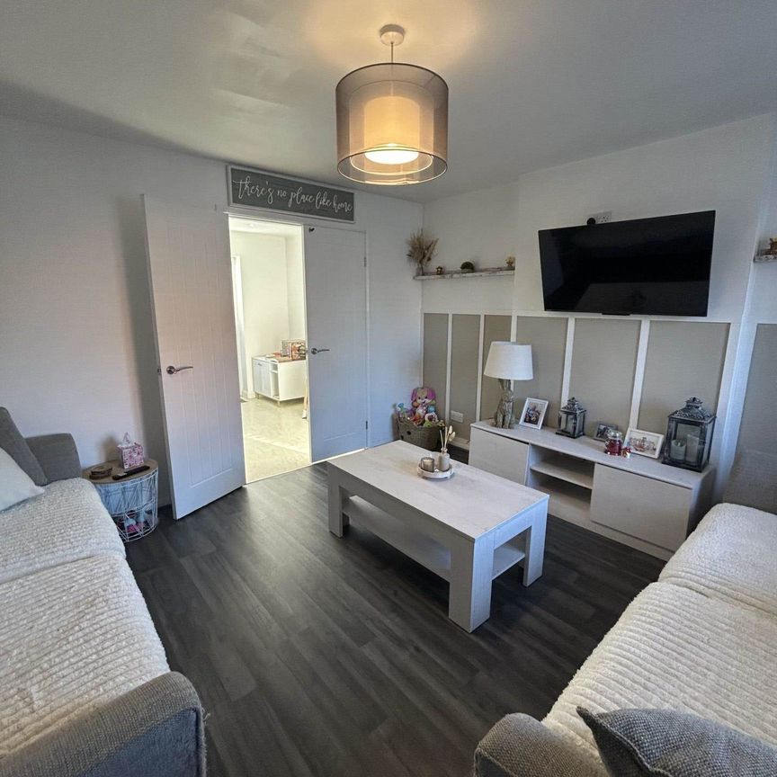 Needham Close, Runcorn - Photo 1