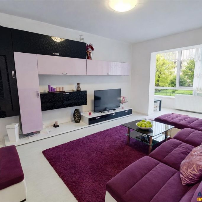 Apartament 3 camere, decomandat, cu 2 bai, etaj 1, Bartolome - Fotografie 1