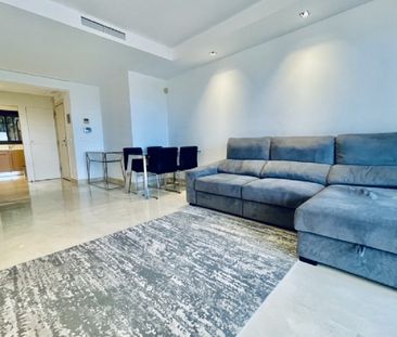 2 Bedroom Apartment For Rent in La Quinta, Málaga - Photo 5