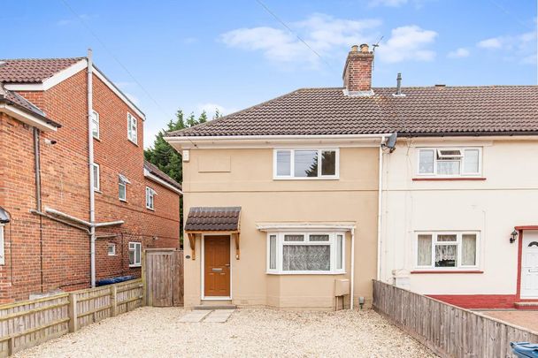 4 bedroom semi-detached house to rent - Photo 1