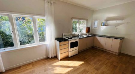 Delightful character home - Photo 2