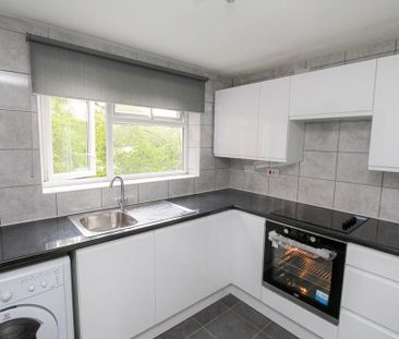 3 bedroom apartment to rent - Photo 5