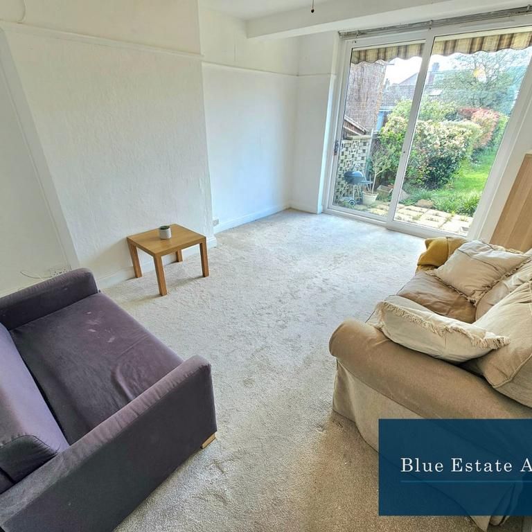 3 bedroom semi-detached house to rent - Photo 1