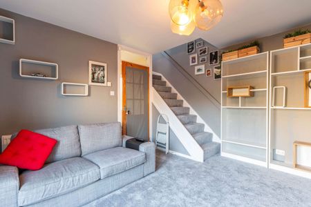 1020L Howdenhall Drive, Edinburgh, EH16 6YF - Photo 2