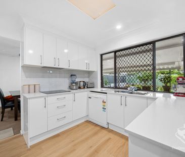 Modern Comfort and Convenience in the Heart of Eight Mile Plains - Photo 6