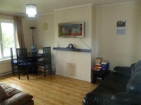 2 bedroom maisonette to rent - Photo 5