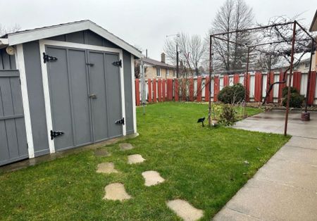 For Lease - 322 Carson Drive Unit# Lower, Hamilton, Ontario - Photo 2