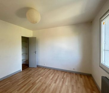 Location Appartement 3 pièces 67m² AIRE SUR L ADOUR 40800 - Photo 1