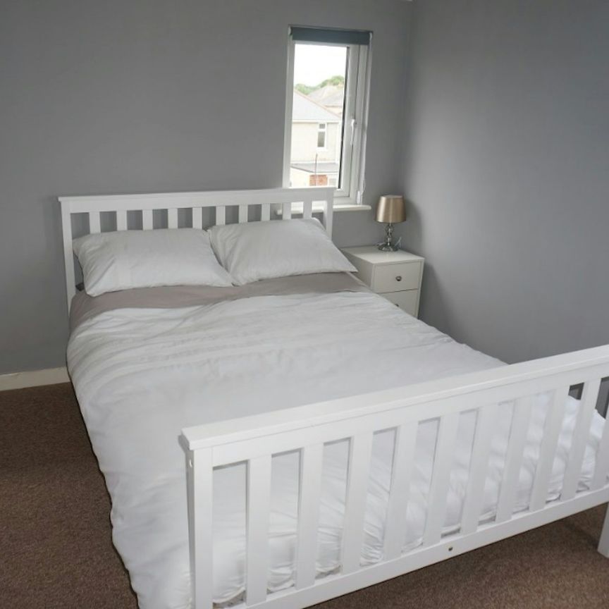 House share to rent on - Photo 1