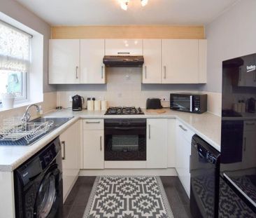 3 bedroom semi-detached house to rent - Photo 4