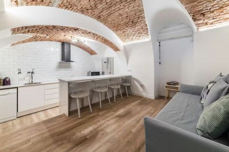 Travesía de las Beatas, Madrid, Community of Madrid 28015 - Photo 5