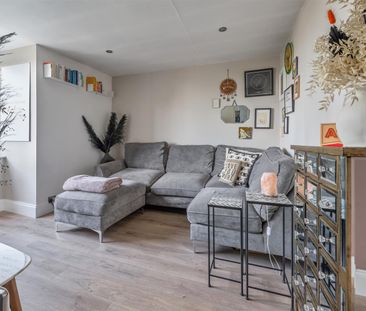 Hermon Hill , E18 1QB - Photo 1