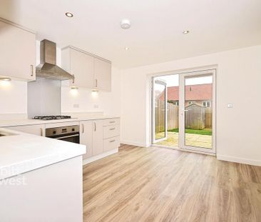 2 bedroom semi-detached house to rent - Photo 6