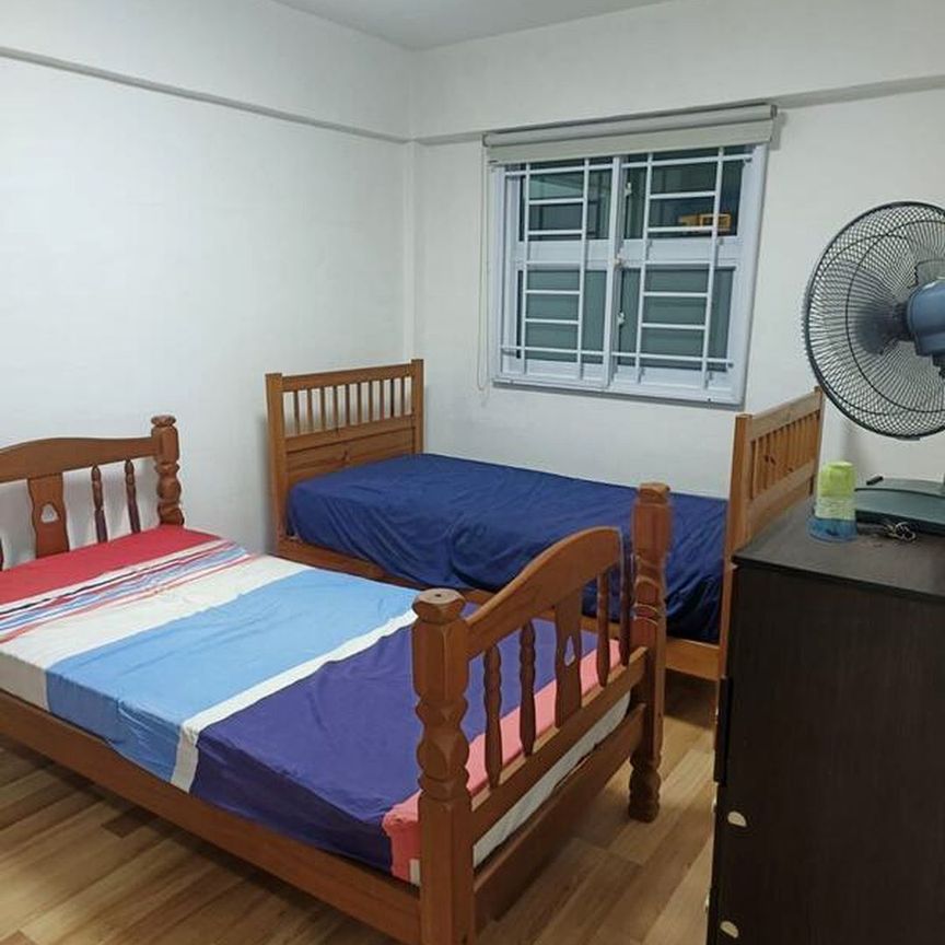 Blk 110 Hougang Avenue 1 (Hougang), HDB 3 Rooms - For Rent - Photo 1