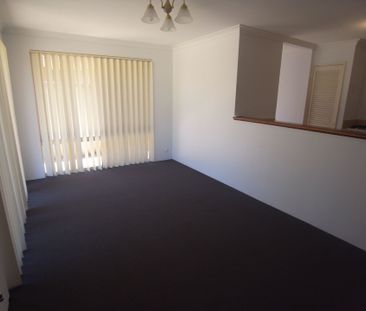 Perfect Family Home - Photo 2