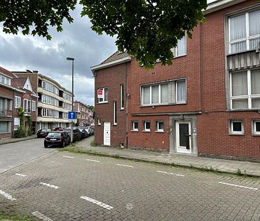 Ruime woning met 3 slaapkamers en tuin te Sint-Amandsberg - Foto 1