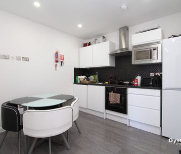 WHITCHURCH LANE, EDGWARE, HA8 - Photo 6