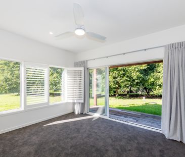 Barn Like Executive Home - Photo 3