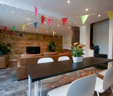 8 bedroom terraced house to rent - Photo 1